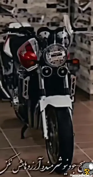  عکس موتور سی بی ۱۳۰۰