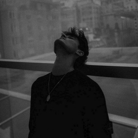  254 عکس غمگین پسرانه برای استوری بدون متن