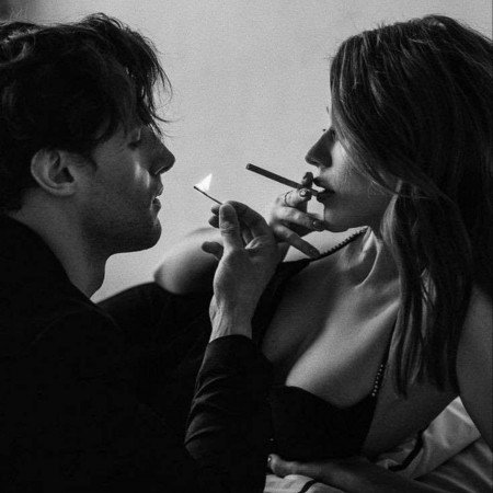  عکس سیگار کشیدن طبیعی