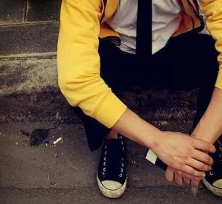  72 عکس پروفایل پسرانه غمگین