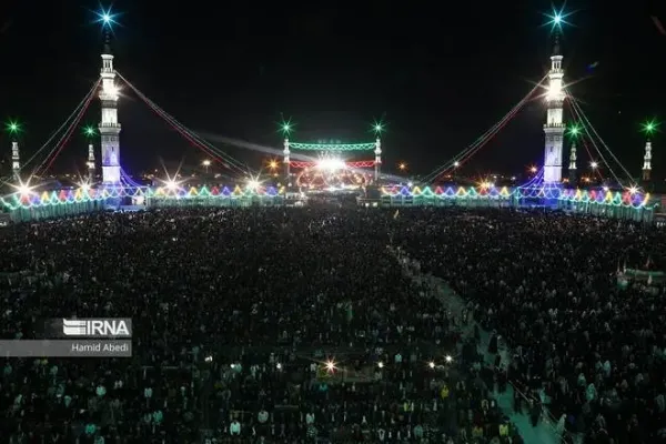  عکس جمکران در شب