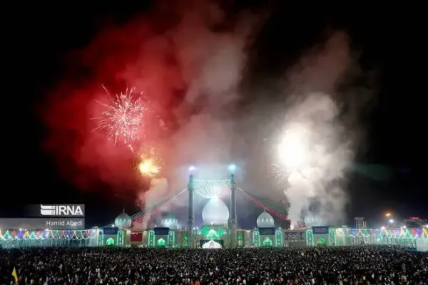  عکس جمکران در شب