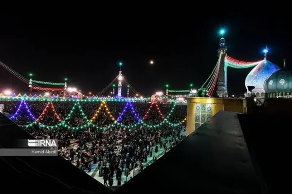  عکس از مسجد جمکران در شب نیمه شعبان