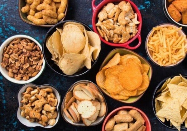  عکس چیپس و پفک و تخمه