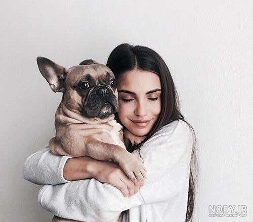 عکس دختر با سگ پاکوتاه