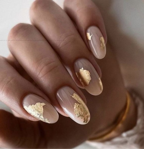  30 عکس طرح ناخن پاییزی