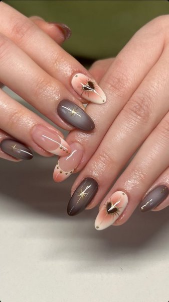  30 عکس طرح ناخن پاییزی