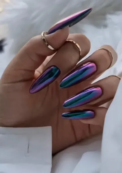  36 عکس طرح ناخن کرومی بنفش