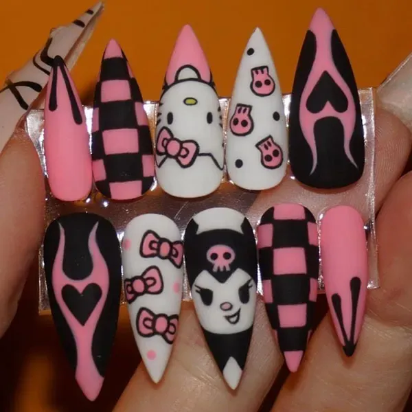  عکس طرح ناخن کرومی و ملودی