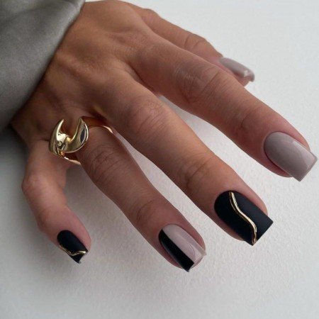  79 عکس طرح ناخن کرومی دارک