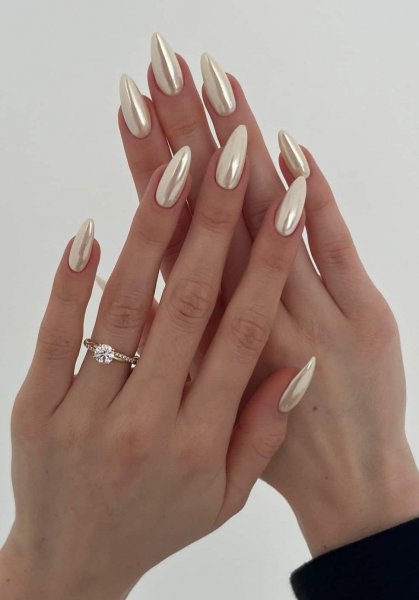  85 عکس مدل ناخن کروم صدفی با پاپیون