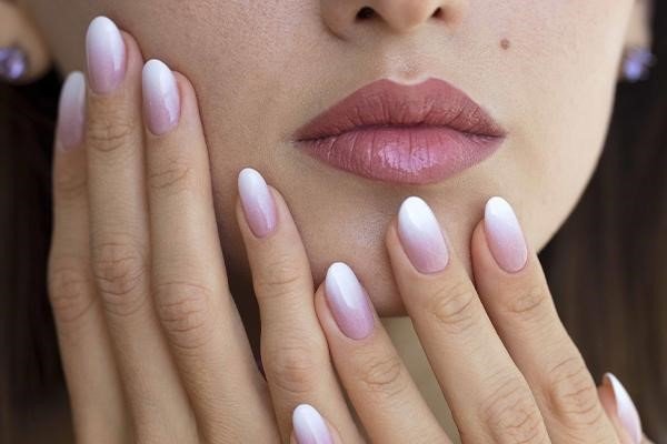  40 عکس ناخن آمبره شاین