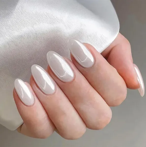  88 عکس مدل ناخن امبره سفید