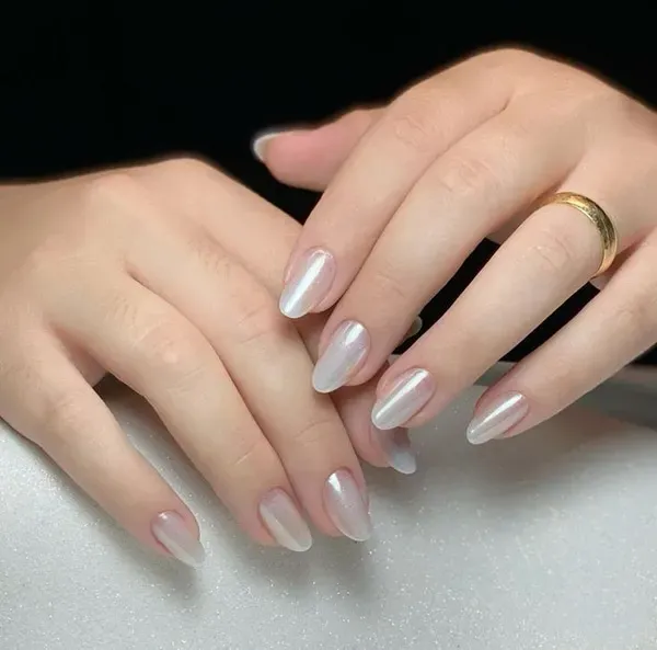  88 عکس مدل ناخن امبره سفید