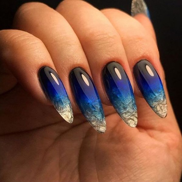  68 عکس طرح ناخن آبی کاربنی