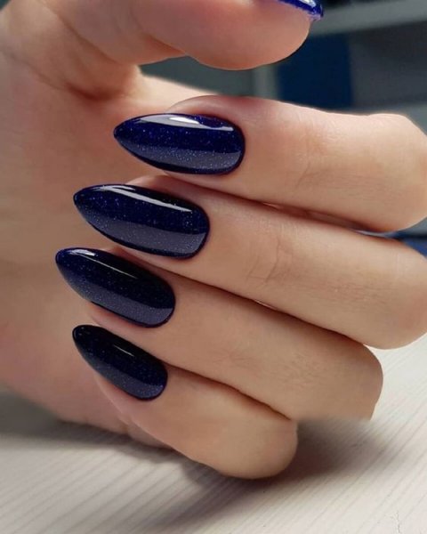  68 عکس طرح ناخن آبی کاربنی