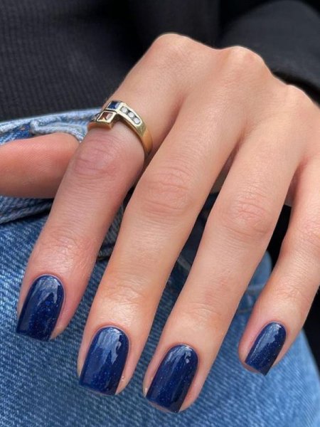  68 عکس طرح ناخن آبی کاربنی