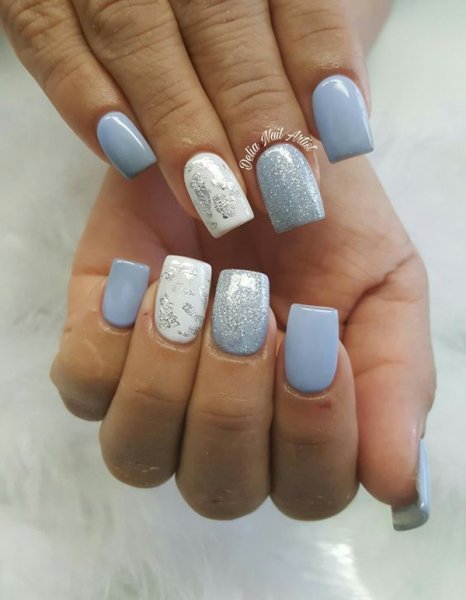  55 عکس طرح ناخن آبی و سفید