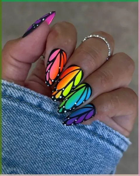 طرح ناخن اکلیلی ساده