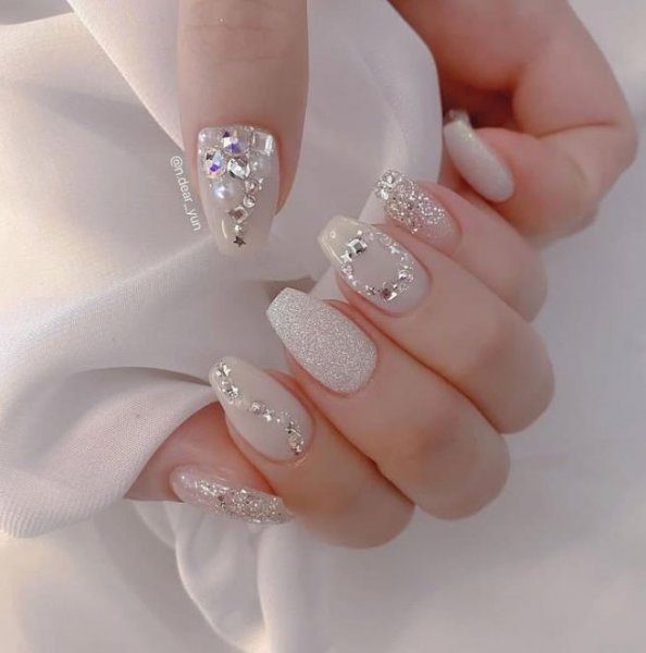  45 عکس ناخن عروس شیک