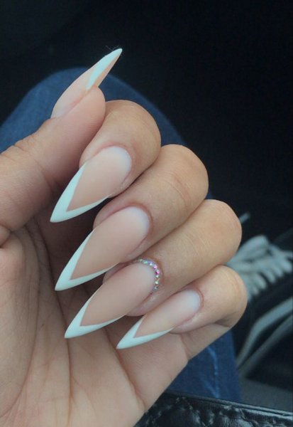 56 عکس مدل ناخن تیز فرنچ