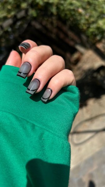  عکس طرح ناخن رنگ مشکی