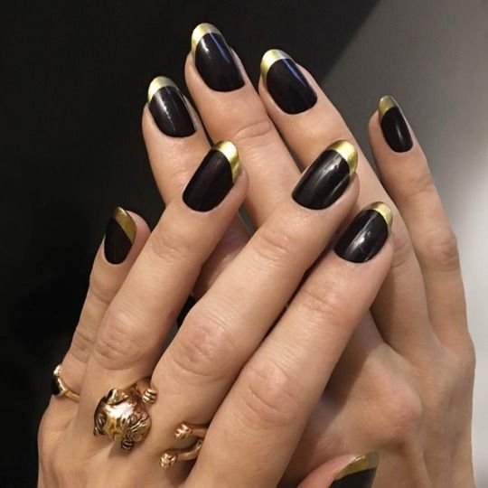  عکس طرح ناخن رنگ مشکی