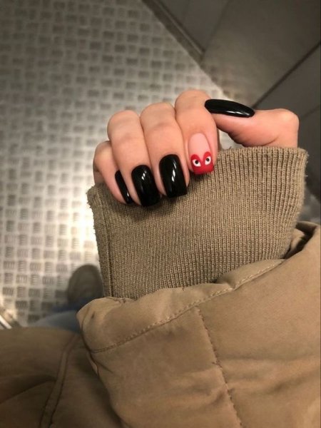  عکس طرح ناخن مشکی خفن کوتاه