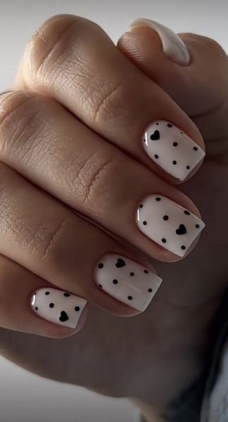  عکس طرح ناخن مشکی خفن کوتاه