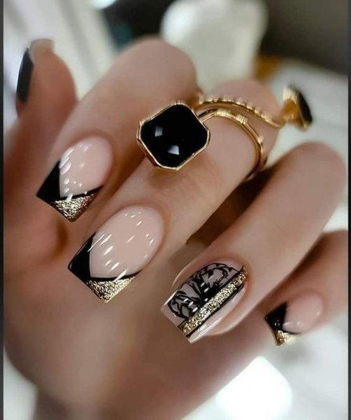 عکس طرح ناخن مشکی خفن کوتاه