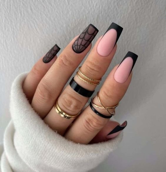  عکس طرح ناخن مشکی خفن کوتاه