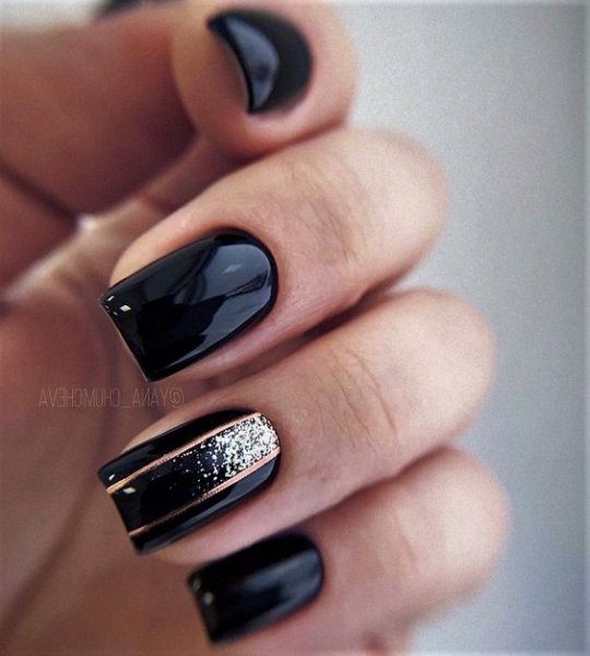  عکس طرح ناخن مشکی خفن کوتاه