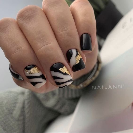  عکس طرح ناخن مشکی خفن کوتاه