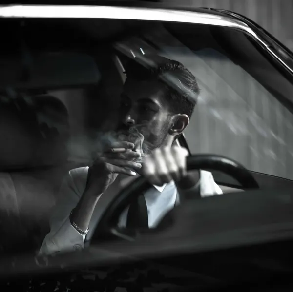  ژست عکاسی مردانه رسمی