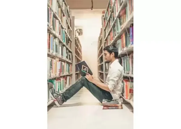 ژست عکاسی مردانه ایستاده