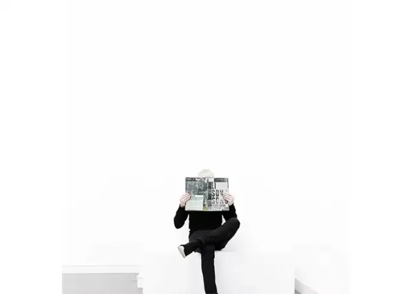  ژست عکاسی مردانه ایستاده