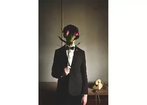  ژست عکاسی مردانه ایستاده