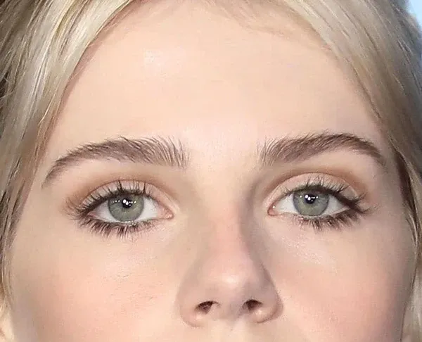  45 عکس مدل ابرو شیطونی