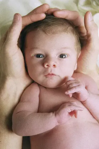  عکس پسر بچه خوشگل چشم رنگی