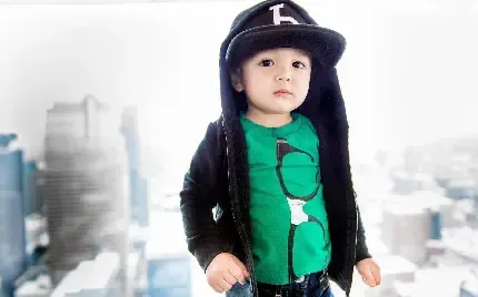  عکس پسر بچه خوشگل چشم رنگی