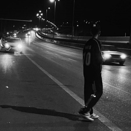  عکس پسر بچه خوشگل چشم رنگی مو فرفری