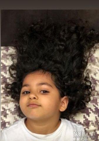 عکس پسر بچه مو فرفری مشکی