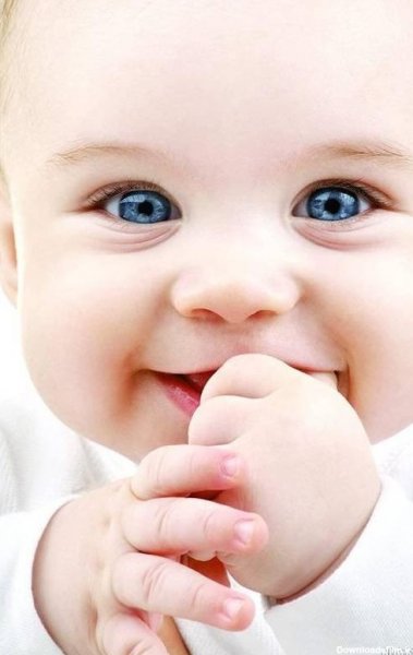 عکس بچه خوشگل چشم رنگی پسر بزرگ