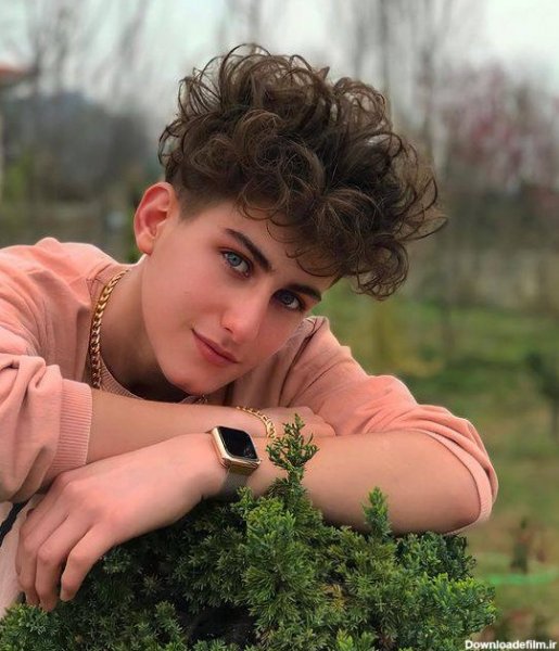  عکس بچه خوشگل چشم رنگی پسر بزرگ