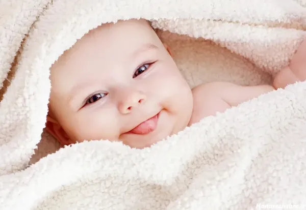  78 عکس بچه خوشگل چشم رنگی دختر