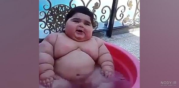  عکس بچه خوشگل چشم رنگی دختر برای پروفایل