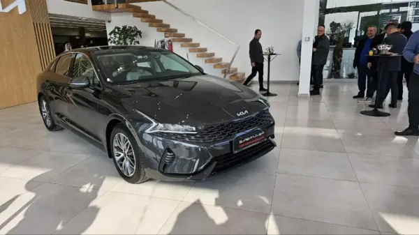  عکس بهترین ماشین دنیا در ایران