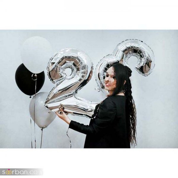  ژست عکس تولد دخترانه در خانه