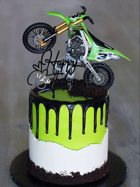  53 عکس کیک تولد خوشگل پسرانه