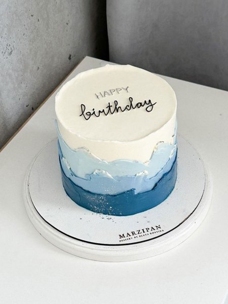  کیک تولد پسرانه بزرگسال ساده